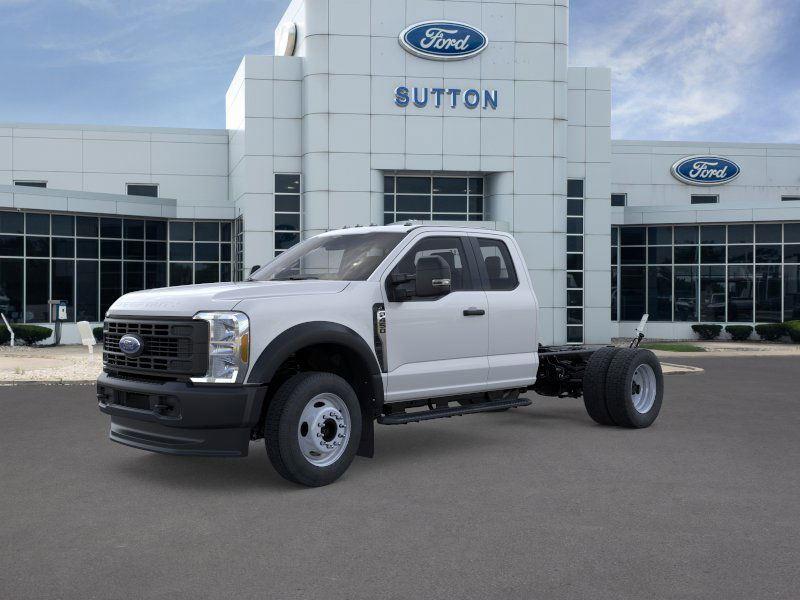 2026 Ford F-450 Super Duty Chassis Cab XL's photo
