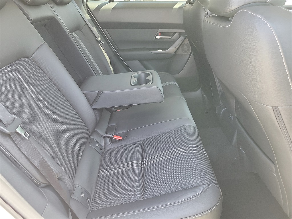 2025 Mazda CX-50 2.5 S Preferred photo 18