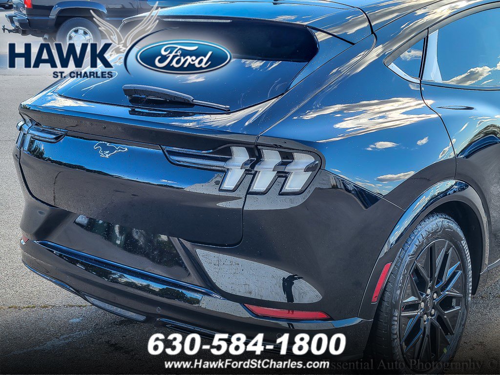 2025 FORD MUSTANG MACH-E - Image 5