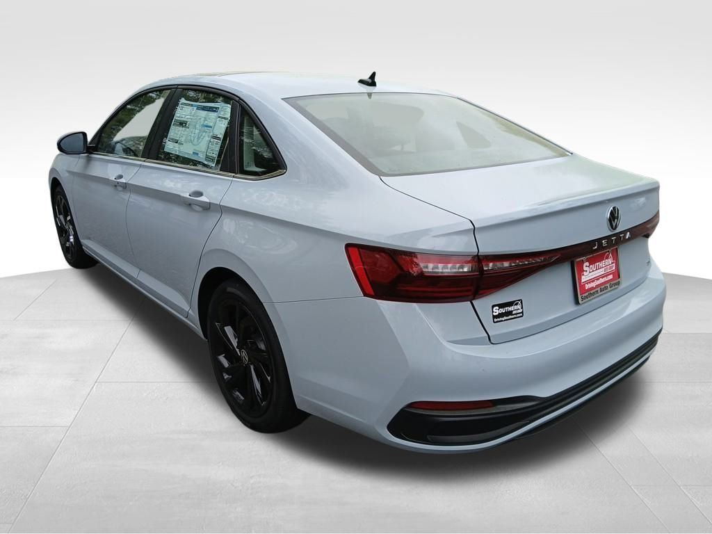 2025 Volkswagen Jetta SE photo 3