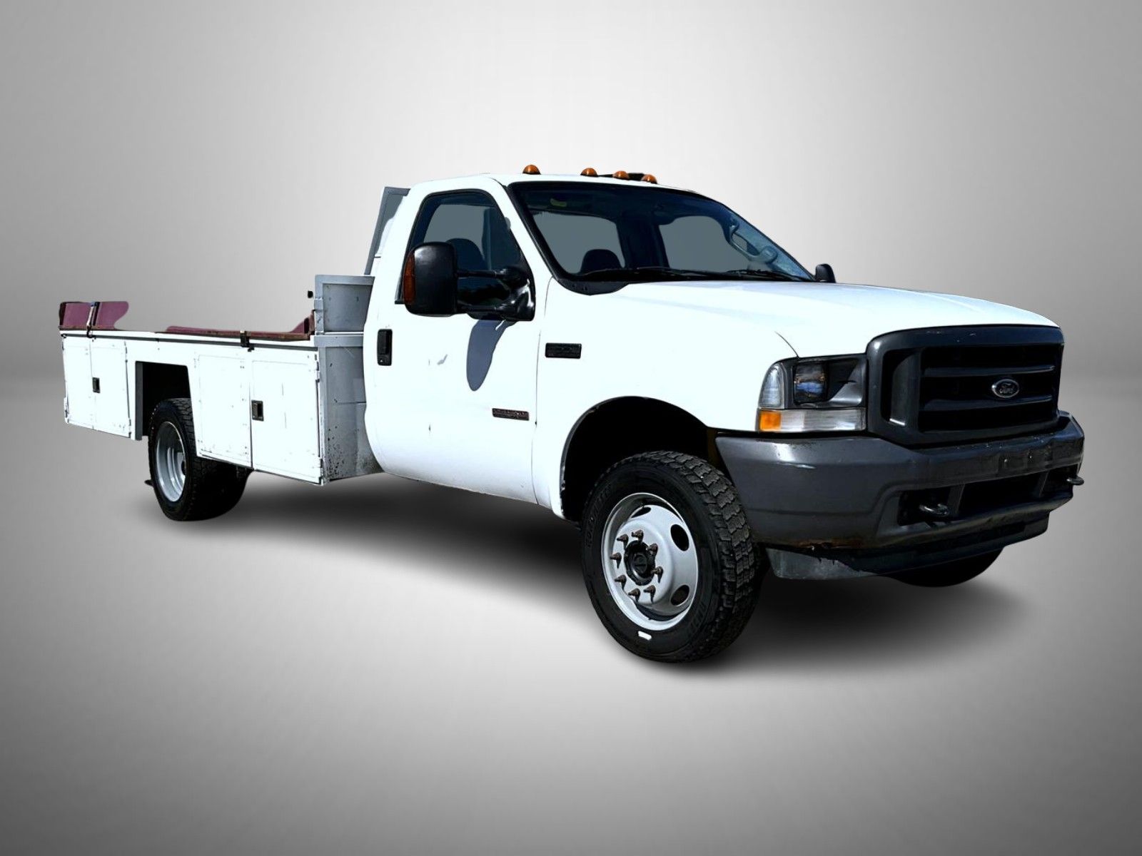 2004 Ford F-550 XL photo 3