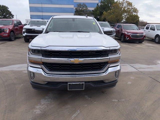 2018 Chevrolet Silverado 1500 LT photo 2