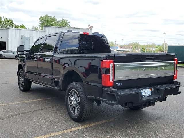 2023 Ford F-250 Limited photo 3