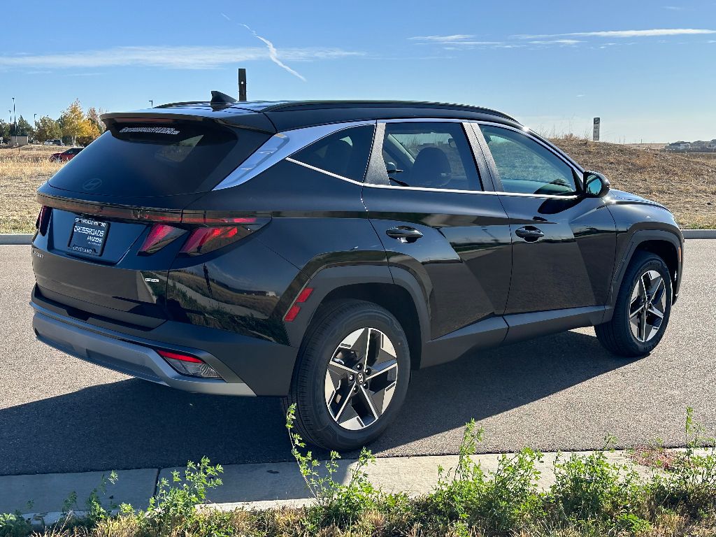 2025 Hyundai Tucson SEL Sport photo 4