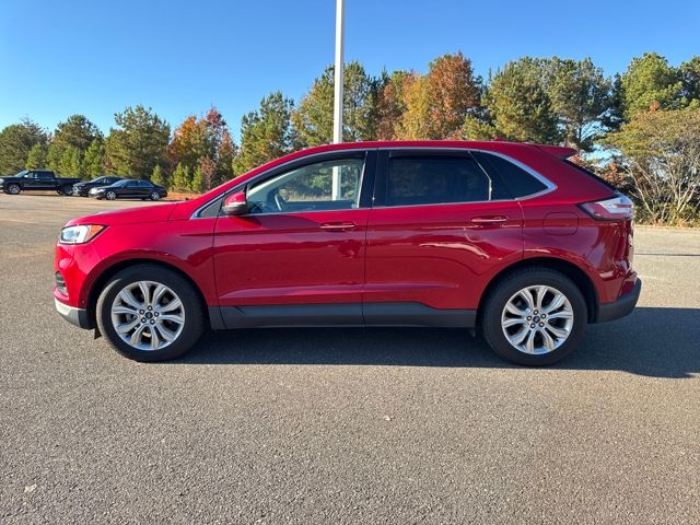 2020 Ford Edge Titanium photo 2