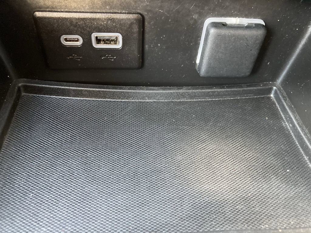 2023 Buick Envision Essence photo 19