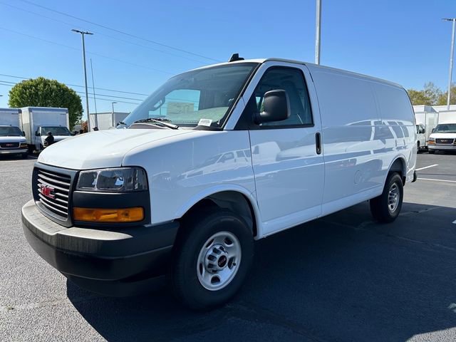 2025 Gmc Savana Cargo 2500 photo 2