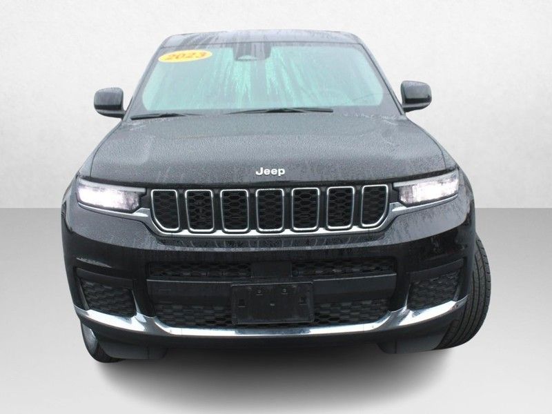 2023 Jeep Grand Cherokee Laredo photo 9