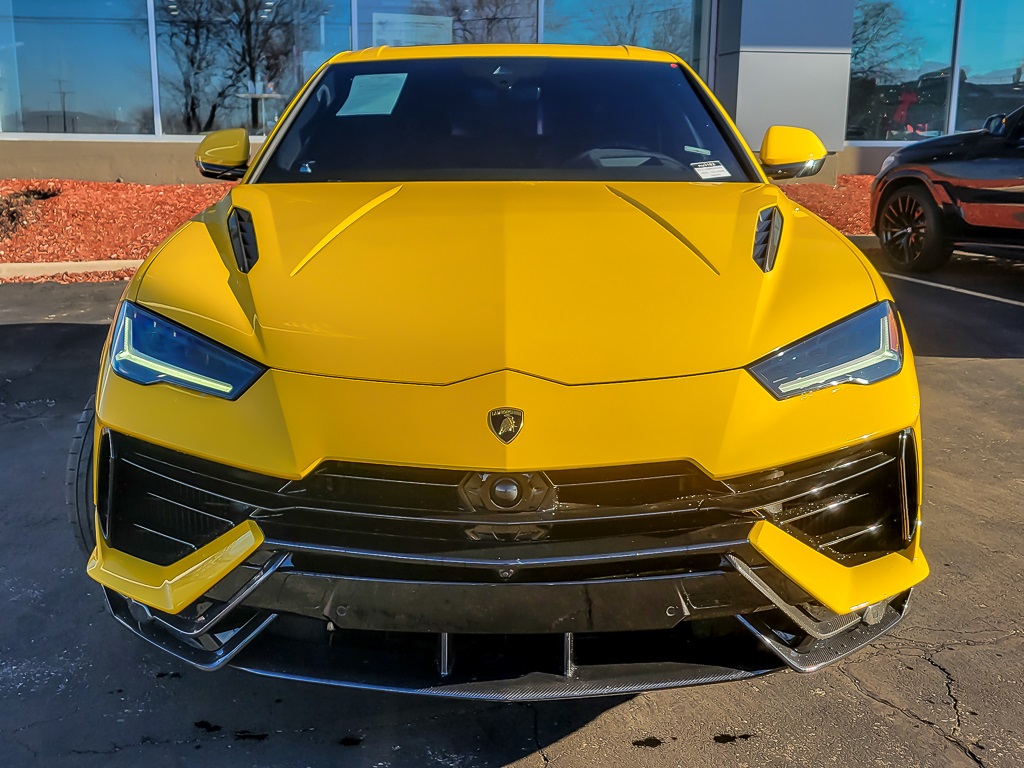 2023 LAMBORGHINI URUS - Image 3