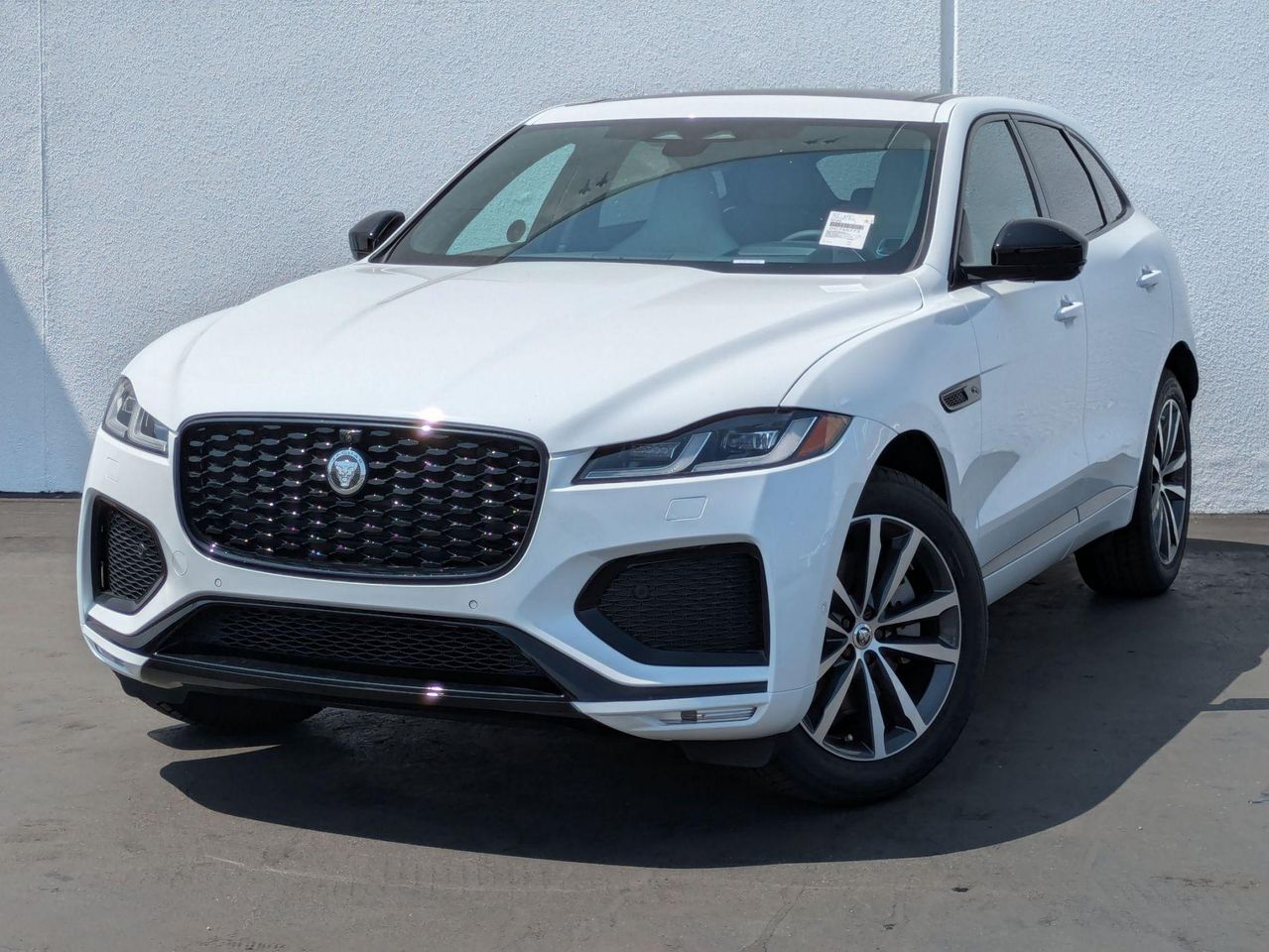 2026 Jaguar F-Pace R-Dynamic S's photo