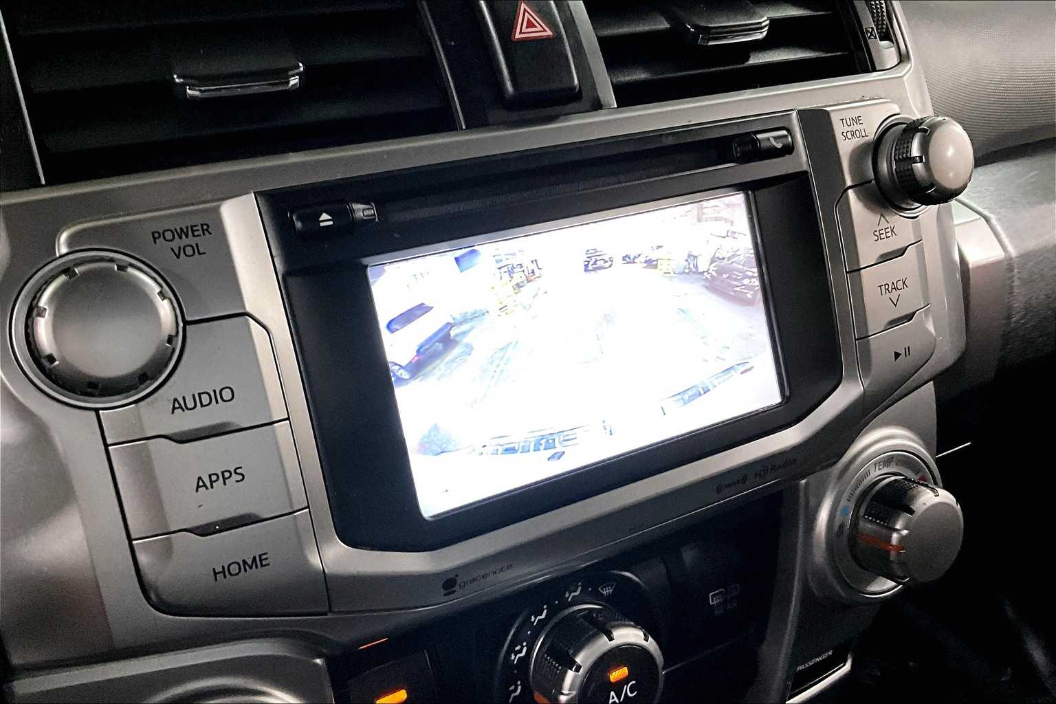 2018 Toyota 4Runner SR5 photo 24