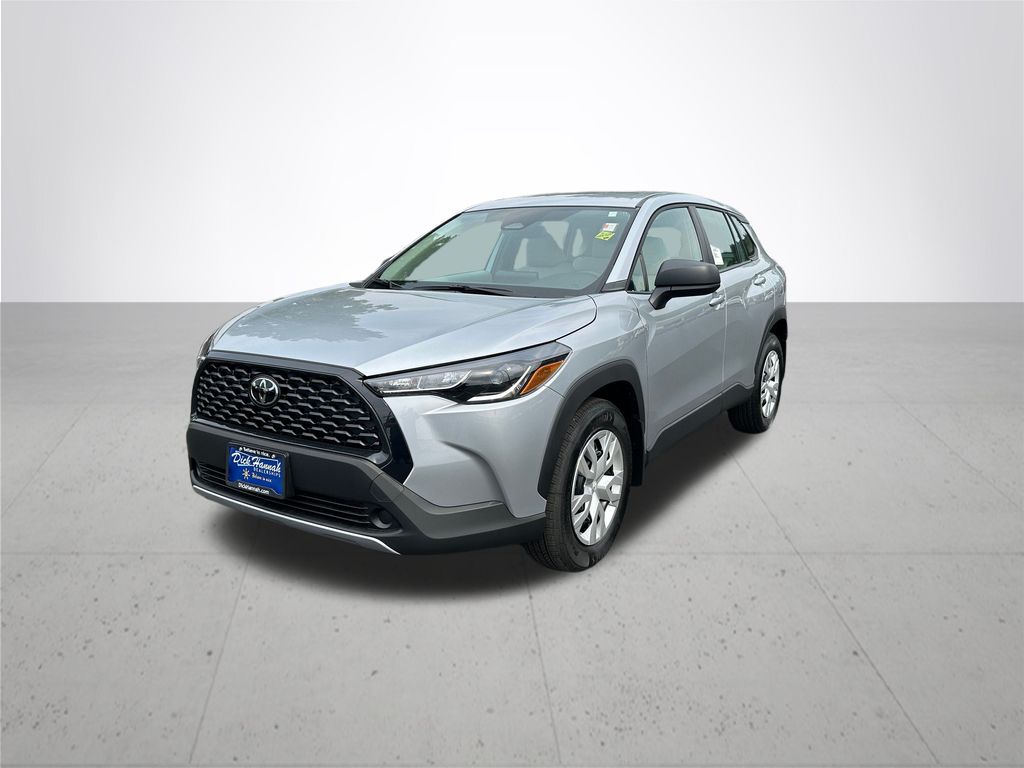 2025 Toyota Corolla Cross L photo 2