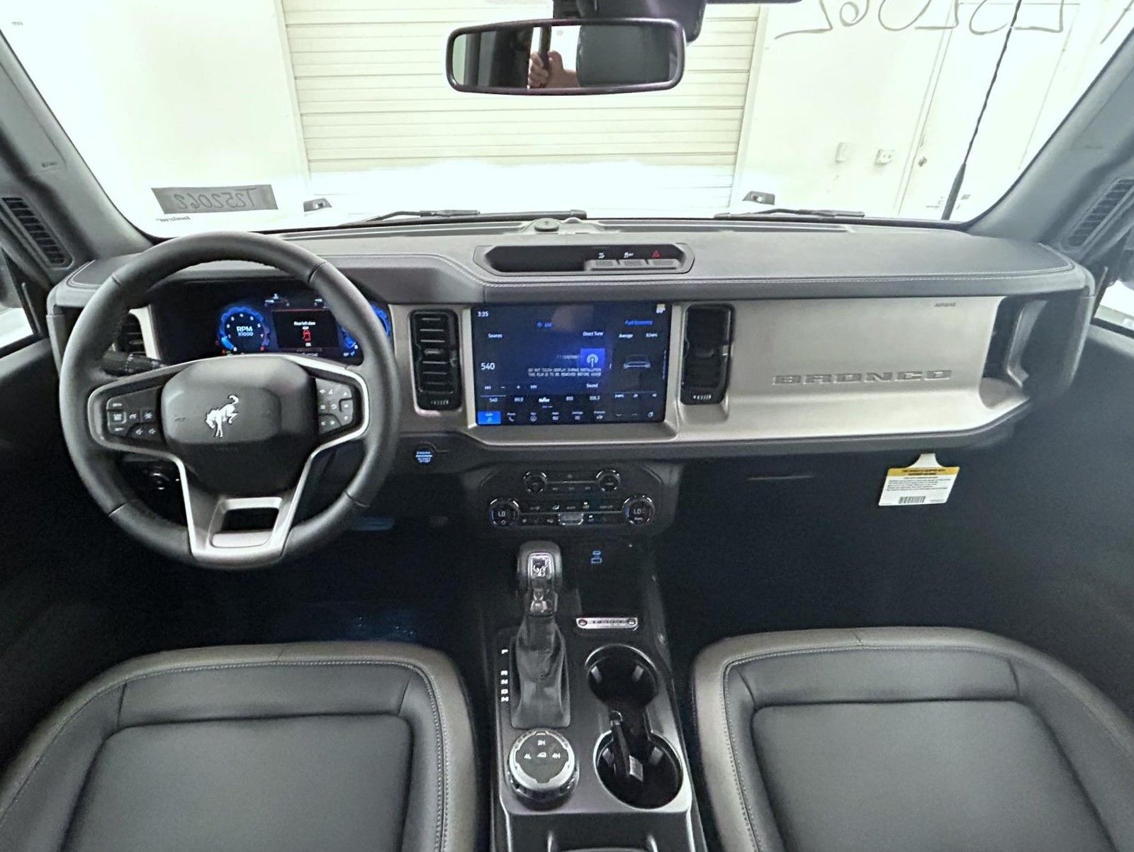 2025 Ford Bronco Outer Banks photo 13