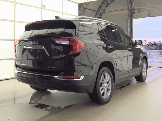 2024 Gmc Terrain SLT photo 2