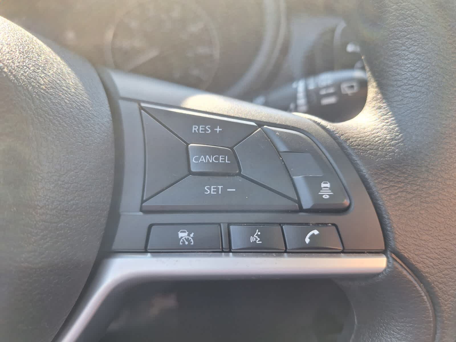 2023 Nissan Kicks SV photo 13