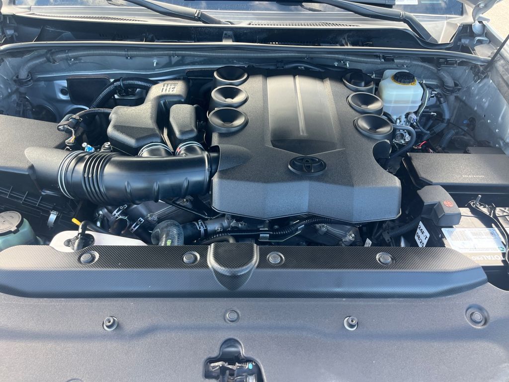 2015 Toyota 4Runner Limited photo 17