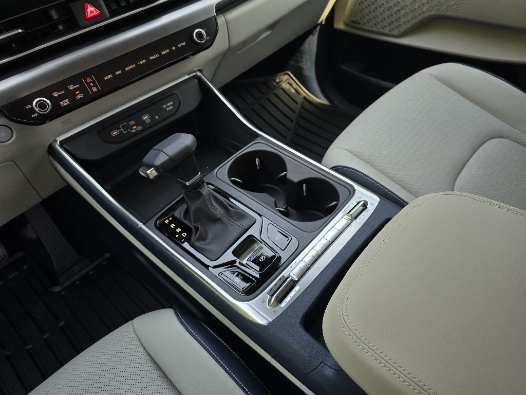 2026 Kia Carnival SX Prestige photo 9