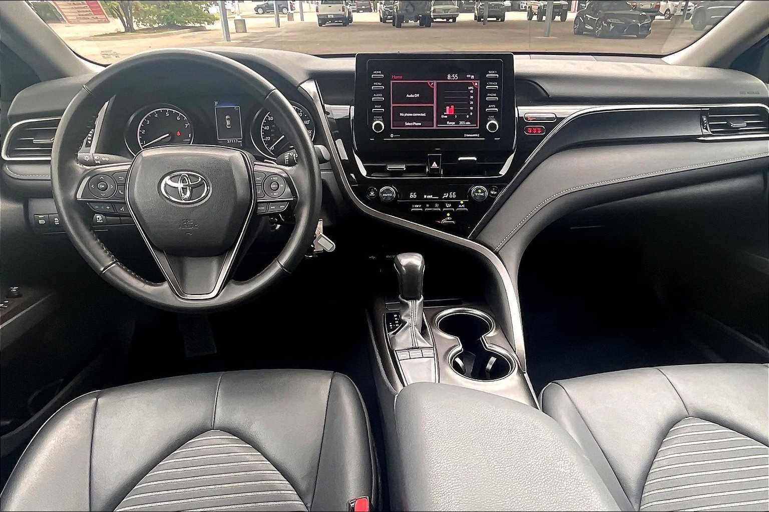 2024 Toyota Camry SE photo 13