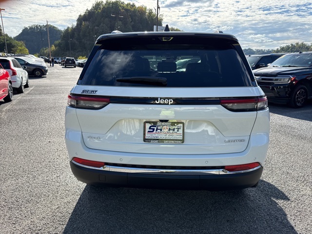 2025 Jeep Grand Cherokee Limited photo 4