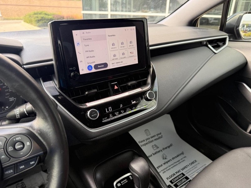 2024 Toyota Corolla SE photo 24