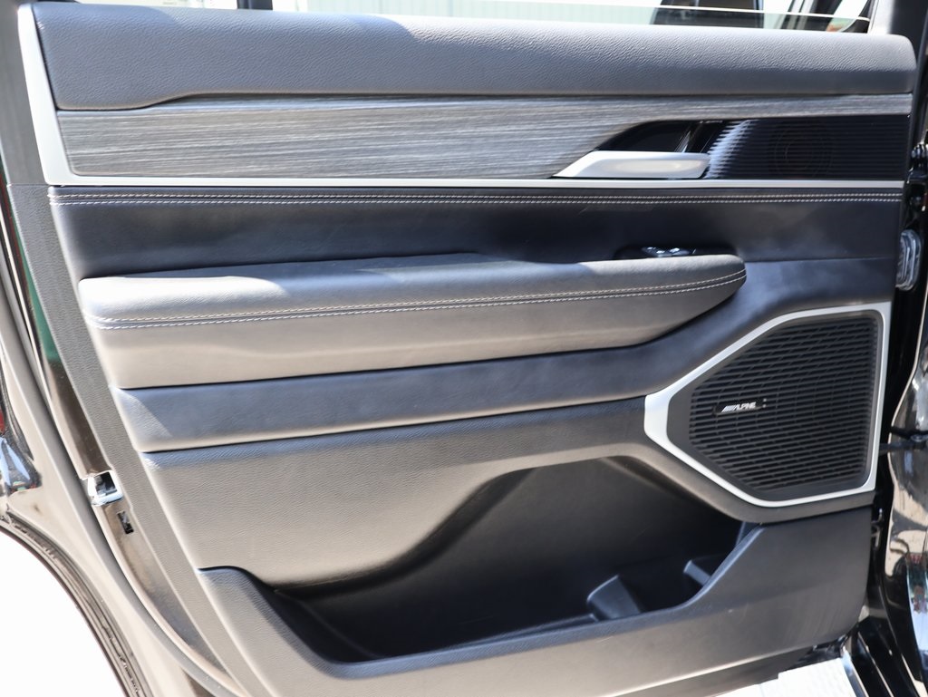 2024 Jeep Wagoneer Series II photo 17