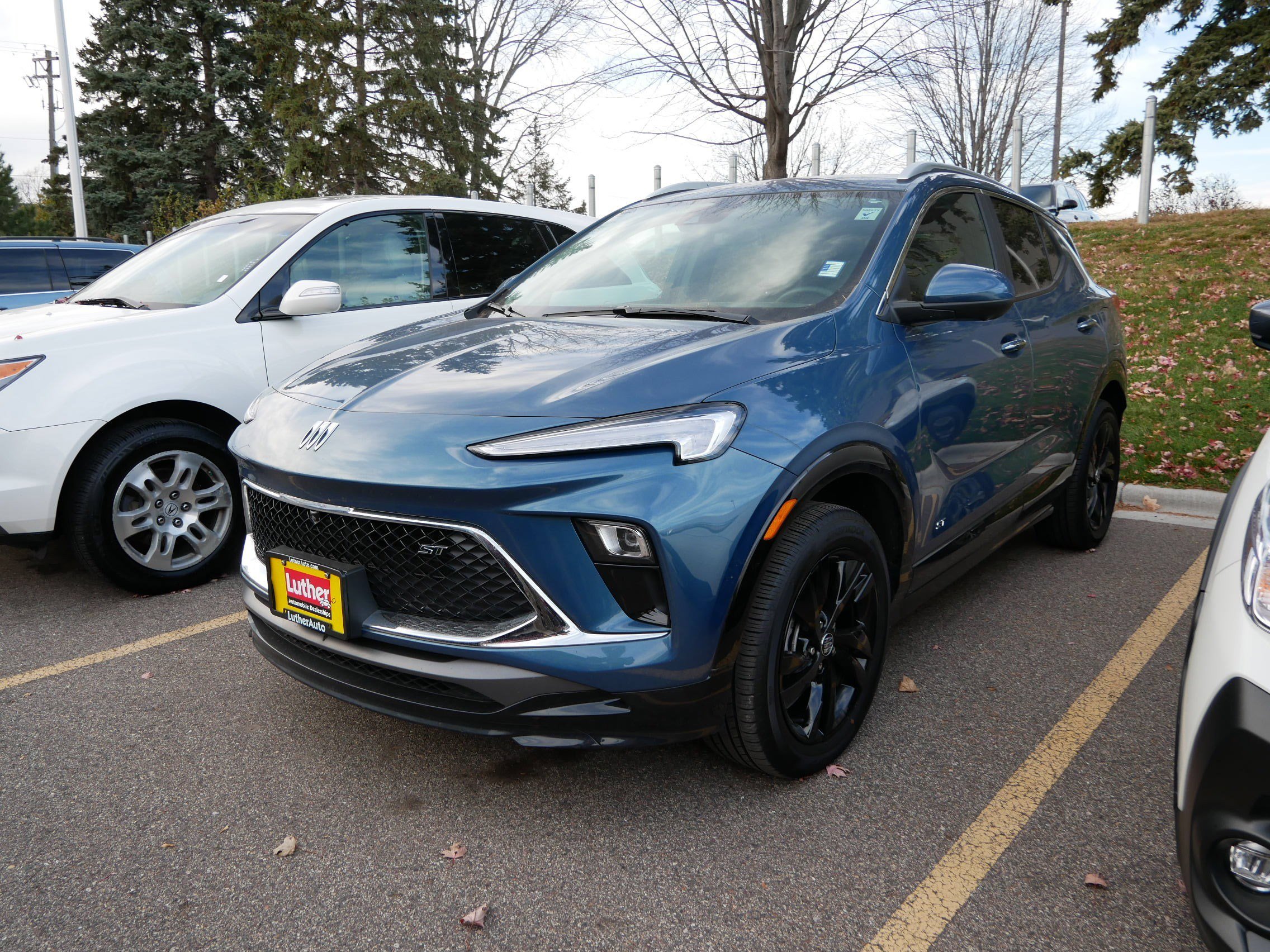 2025 Buick Encore GX Sport Touring photo 3