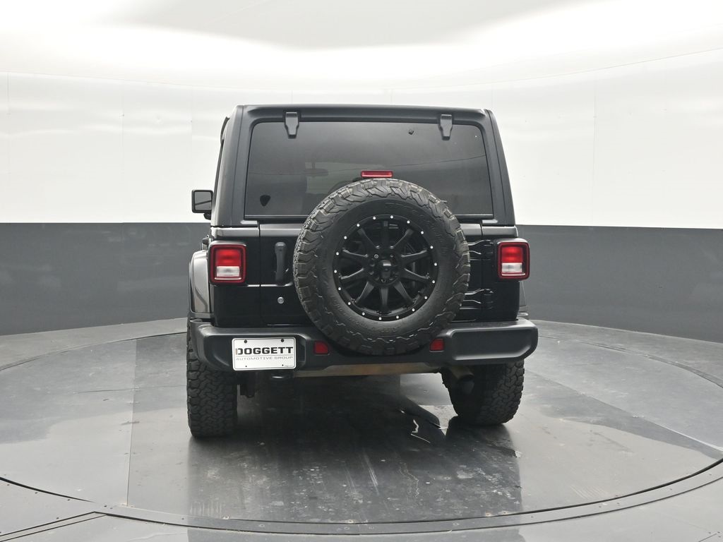 2019 Jeep Wrangler Unlimited Sahara photo 16