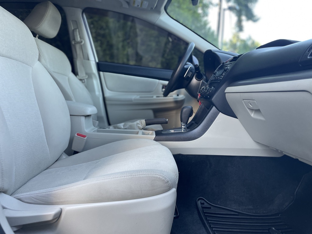 2013 Subaru Crosstrek 2.0i Premium photo 16