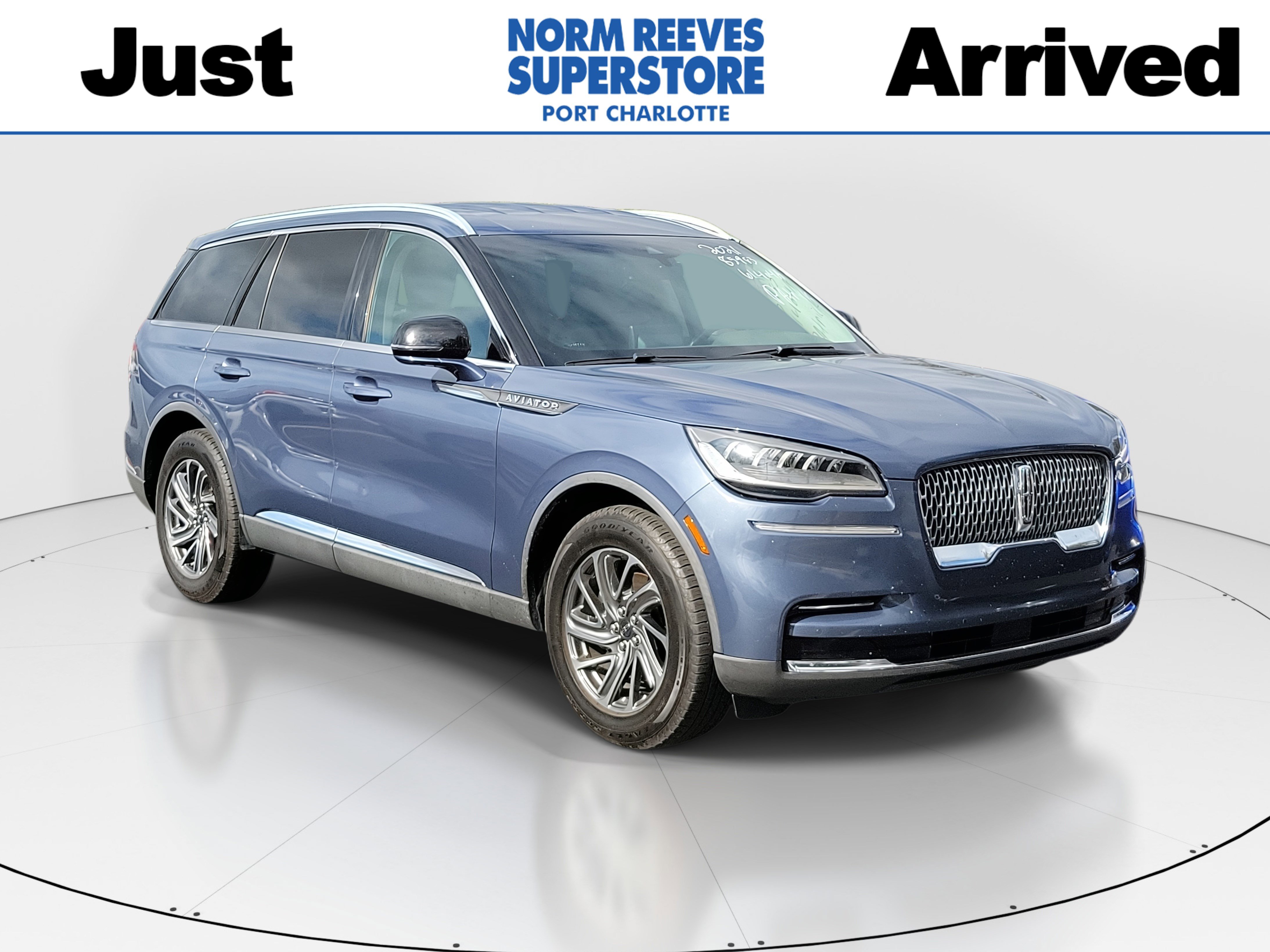2021 Lincoln Aviator Base's photo