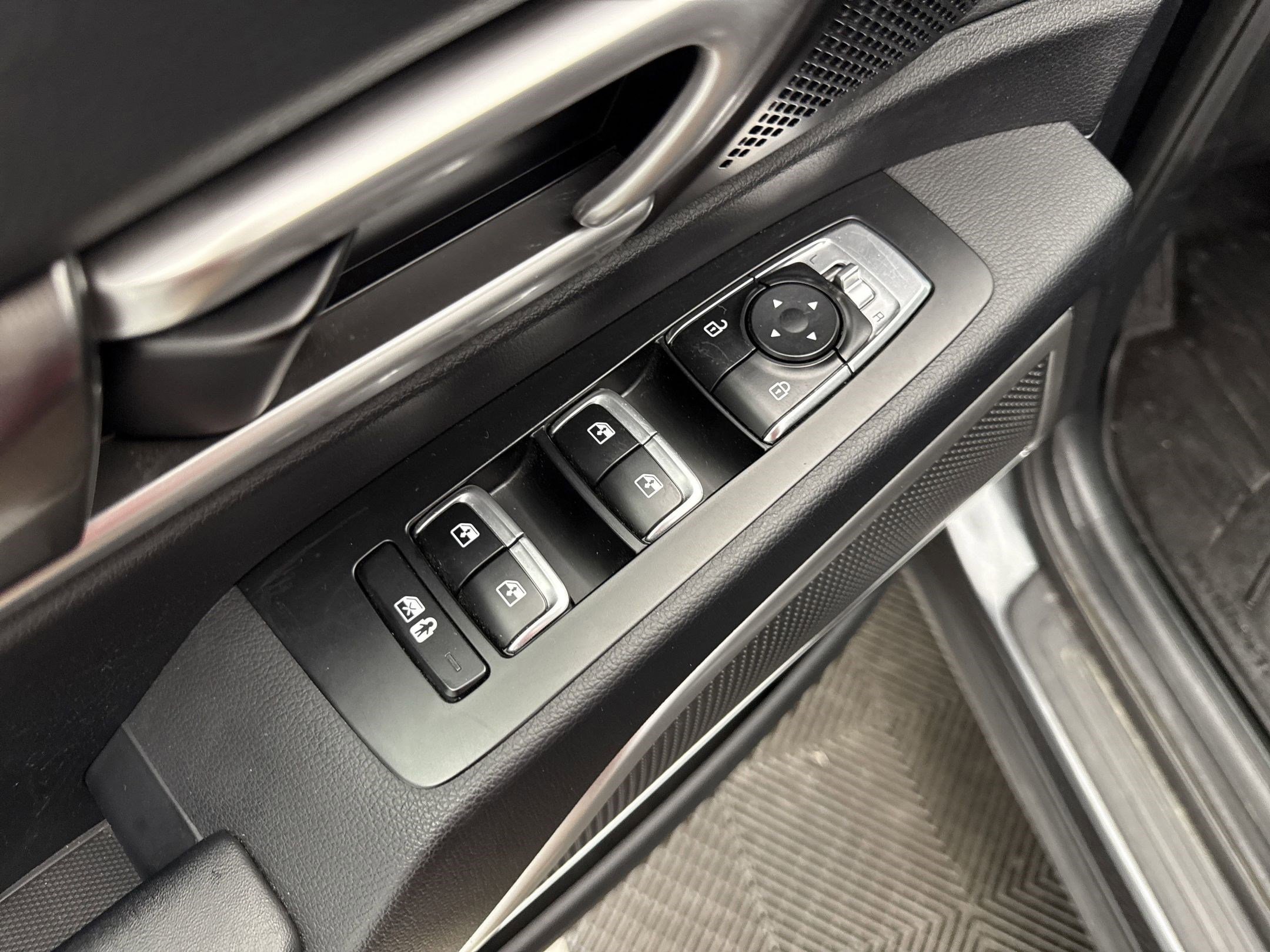2023 Kia Telluride S photo 35