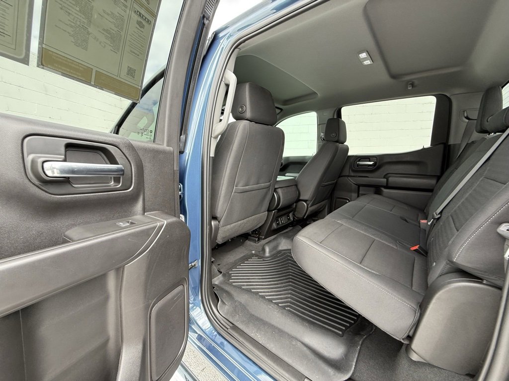 2024 Chevrolet Silverado 1500 Custom photo 15