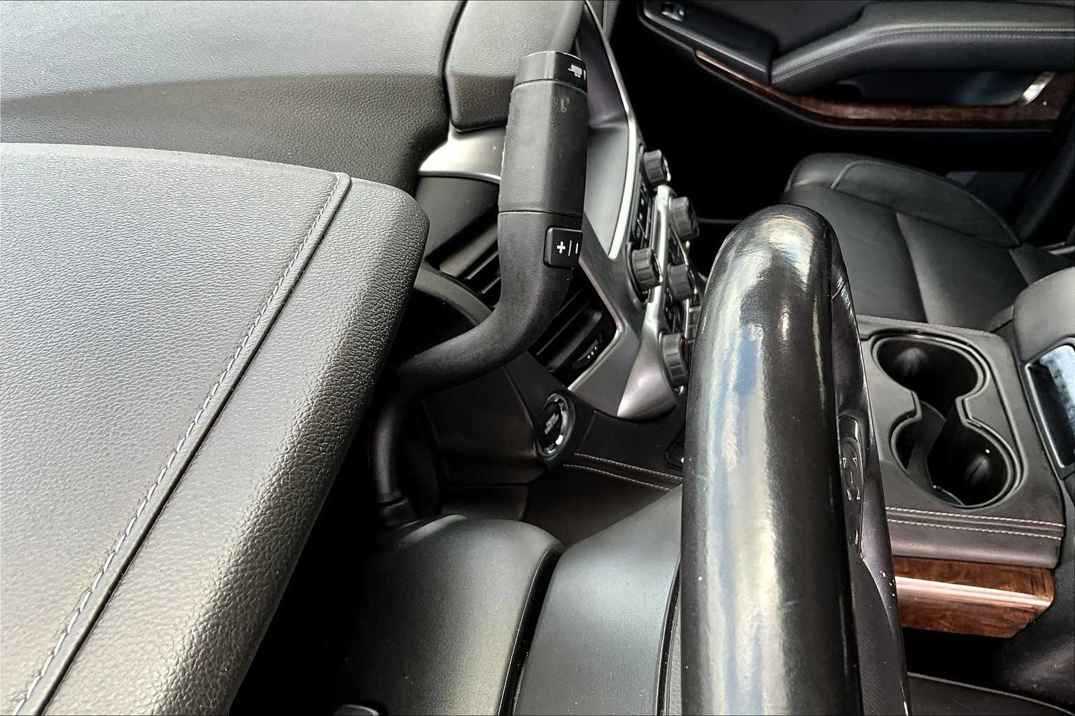 2020 Chevrolet Tahoe LT photo 16
