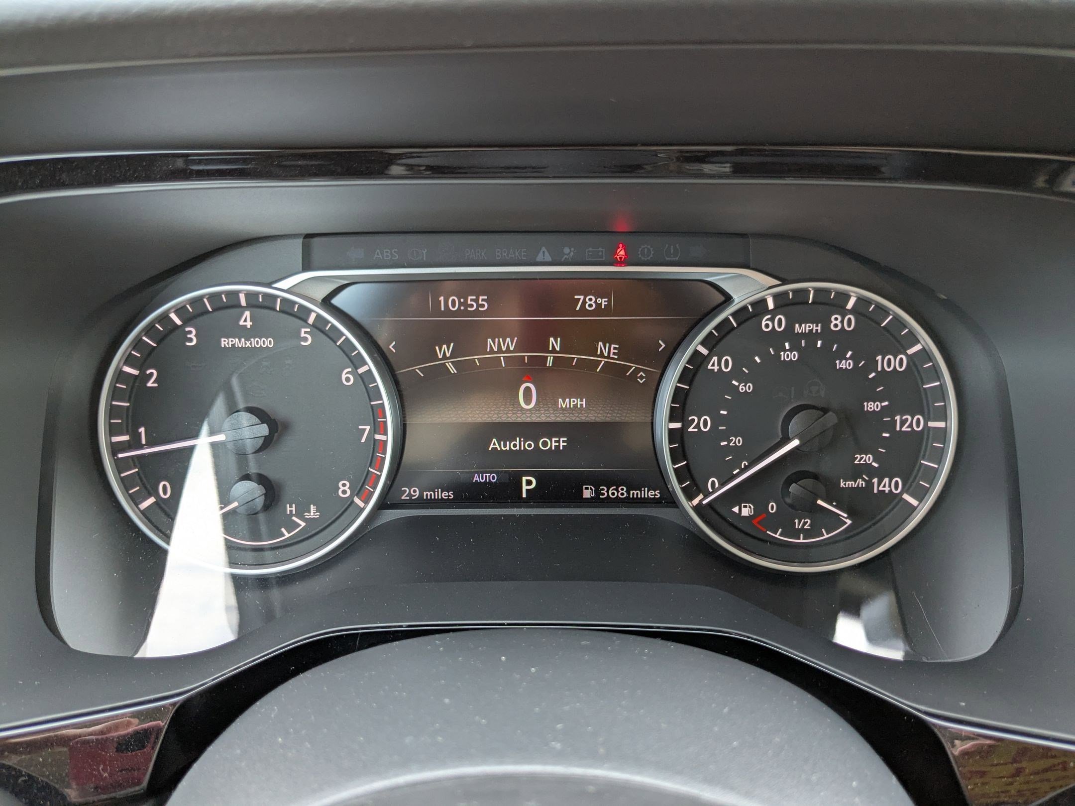 2025 Nissan Pathfinder SL photo 10