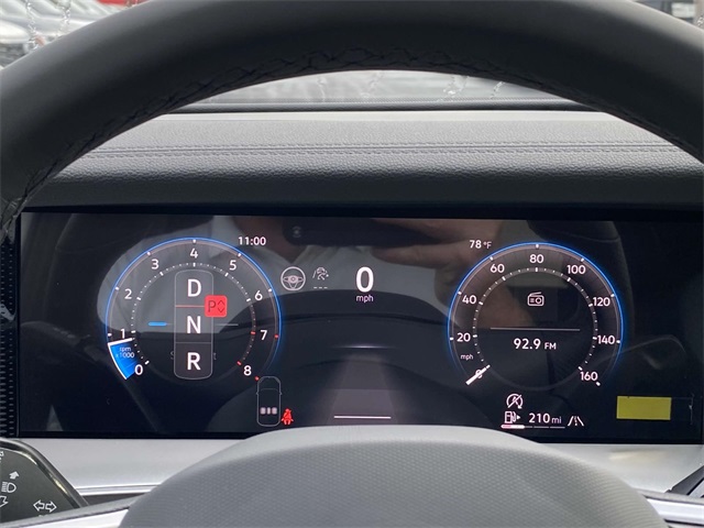 2025 Volkswagen Tiguan SE R-Line Black photo 14