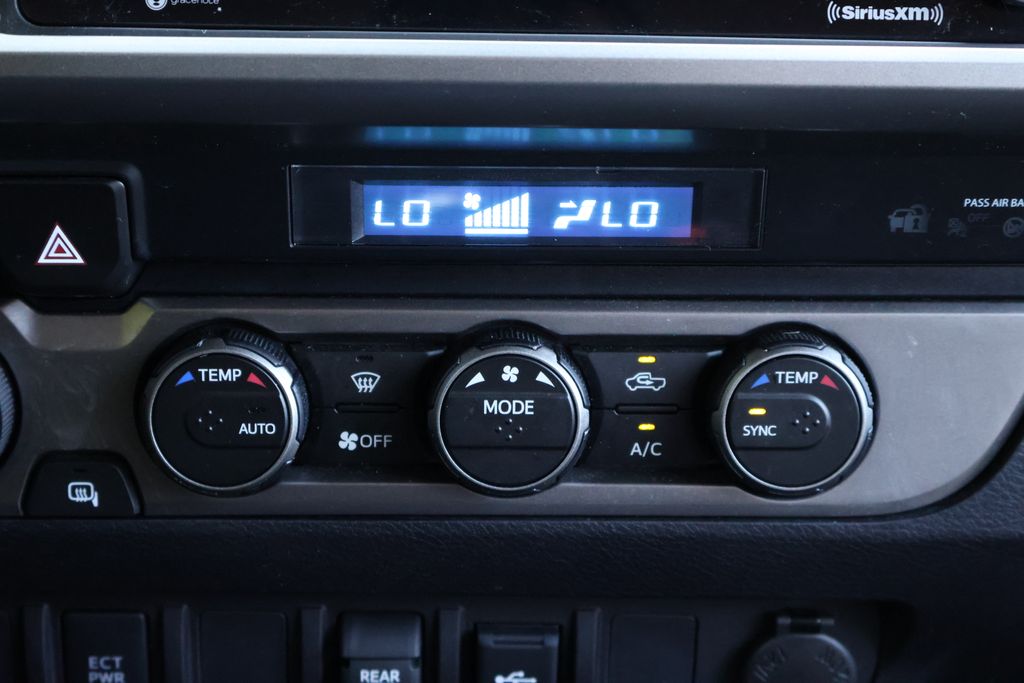 2023 Toyota Tacoma SR5 photo 17