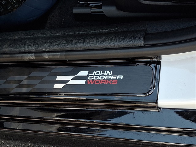 2025 Mini Cooper 4 Door Hardtop Iconic photo 23