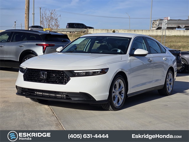 2025 Honda Accord LX photo 3