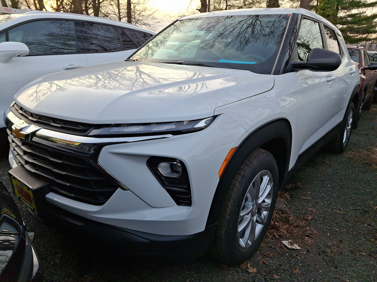 2025 Chevrolet Trailblazer LS photo 2