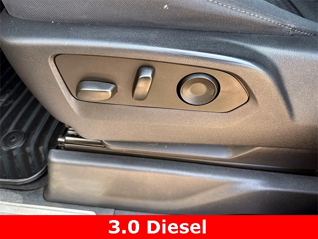 2023 Chevrolet Silverado 1500 RST photo 17