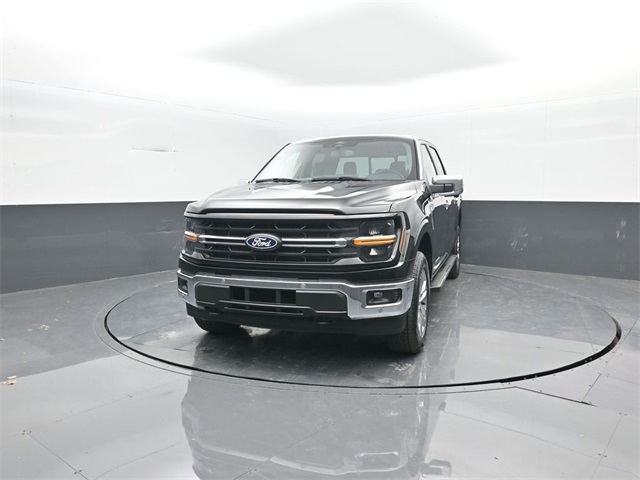 2025 Ford F-150 XLT photo 3
