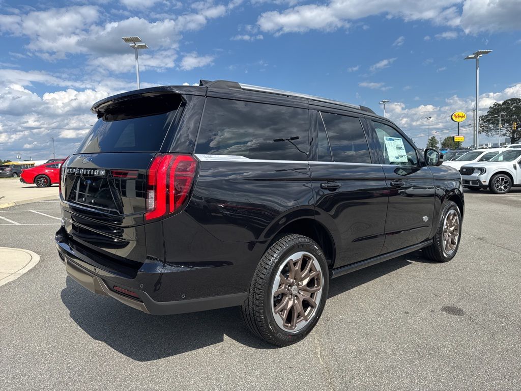 2025 Ford Expedition King Ranch photo 2