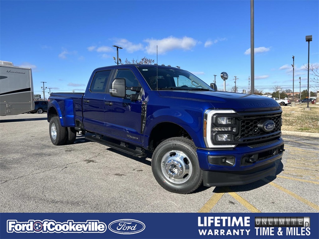 2026 Ford F-350 Super Duty XL's photo