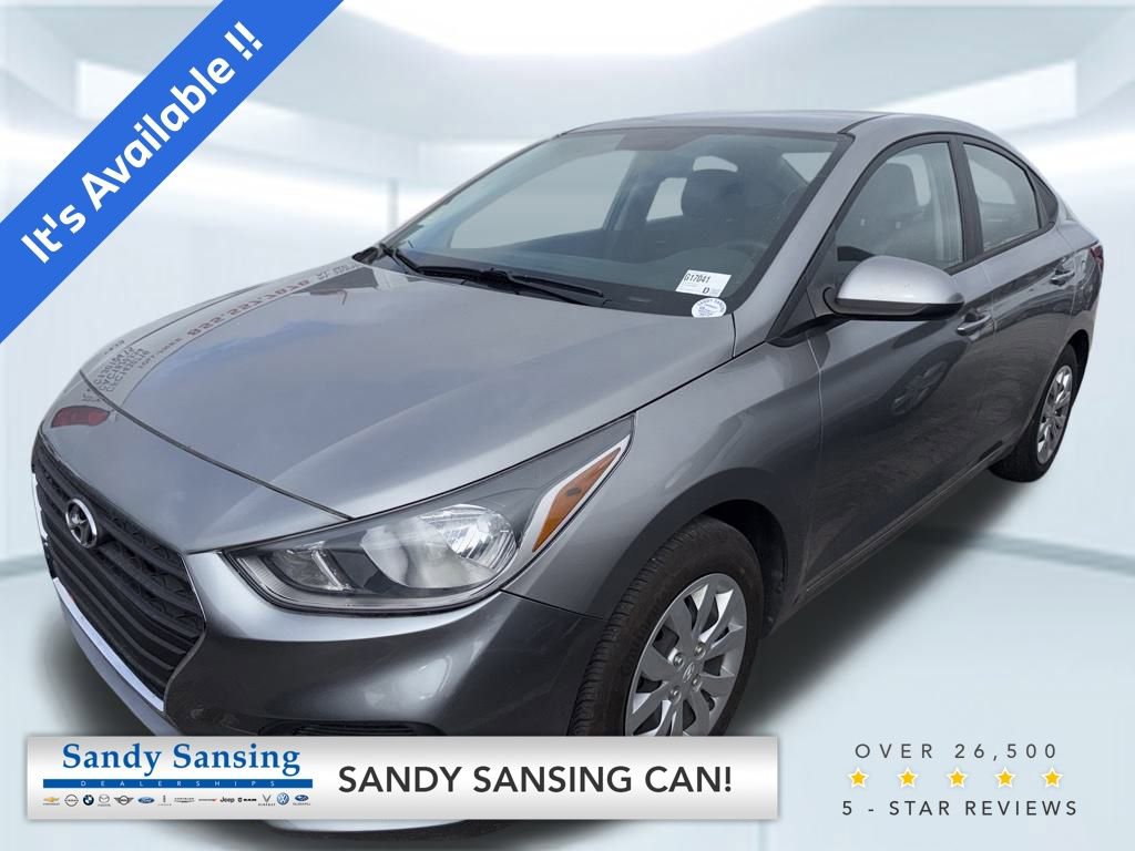 2022 Hyundai Accent SE's photo