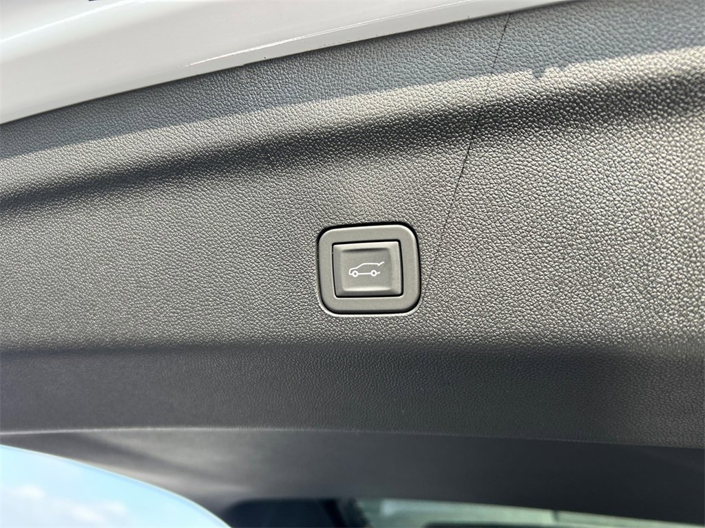 2026 GMC YUKON XL - Image 34