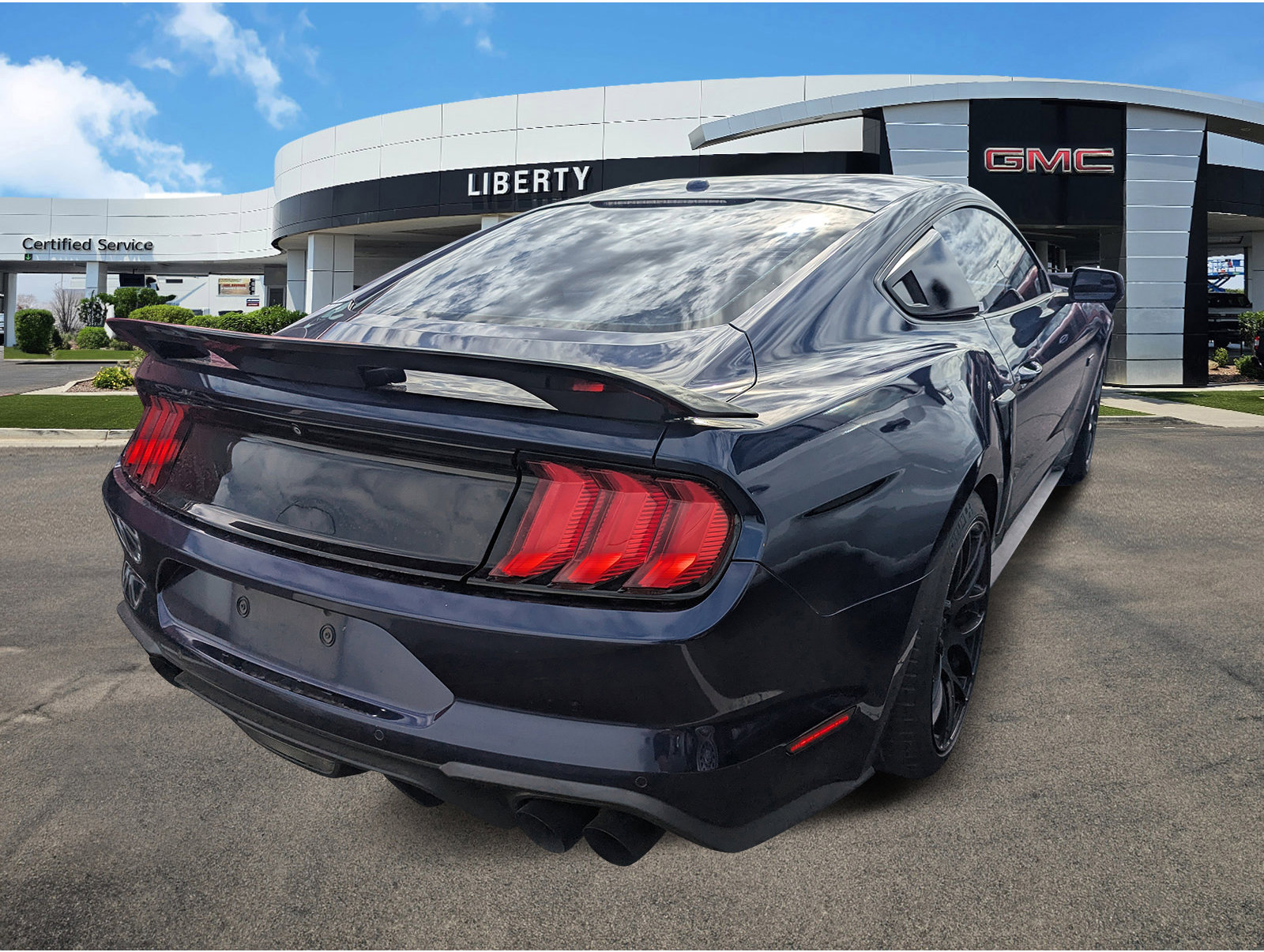 2018 Ford Mustang GT photo 2