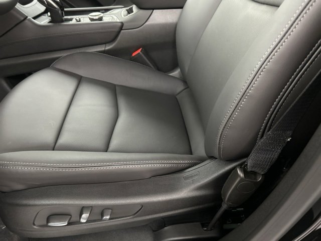 2025 Cadillac XT5 Premium Luxury photo 4