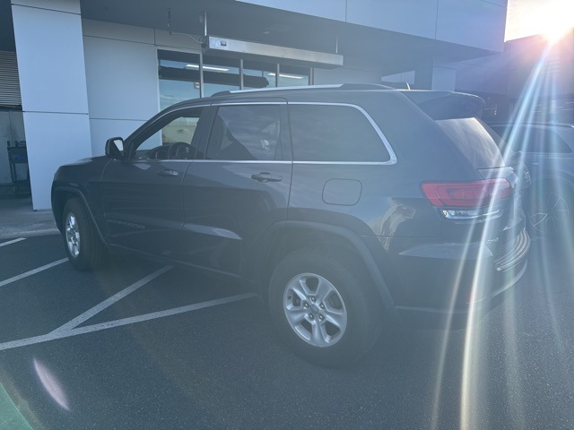 2017 Jeep Grand Cherokee Laredo photo 4