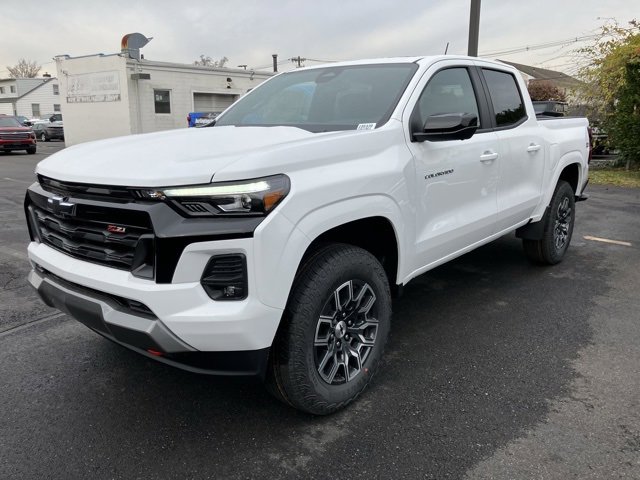 2026 Chevrolet Colorado Z71 photo 3