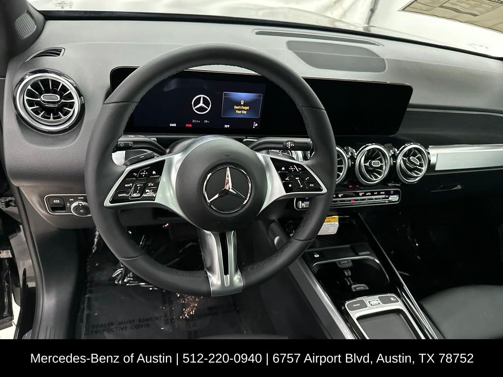 2025 Mercedes Benz GLB 250 photo 10