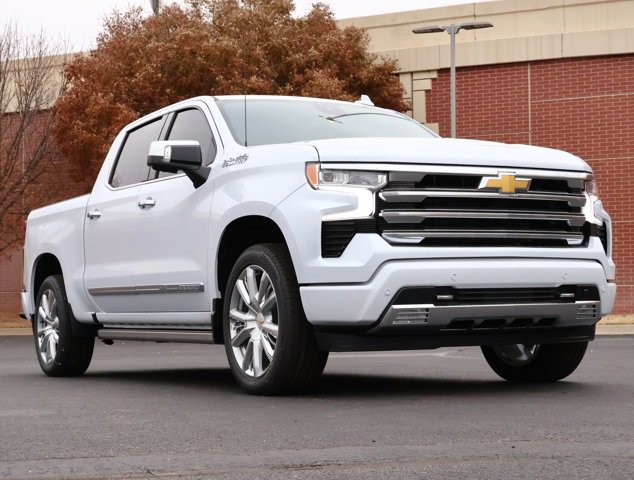 2026 Chevrolet Silverado Base's photo